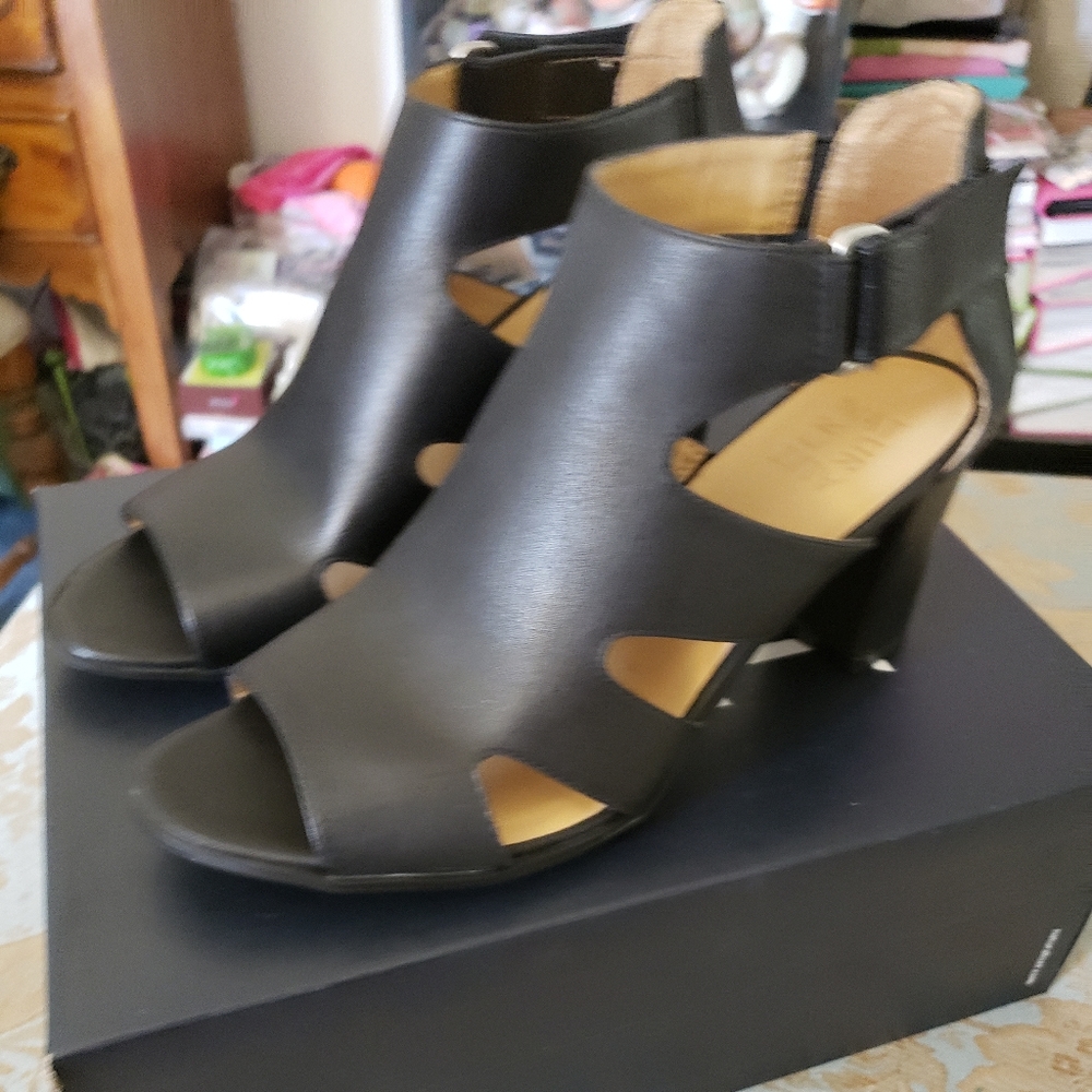 Ladies Black Sandal